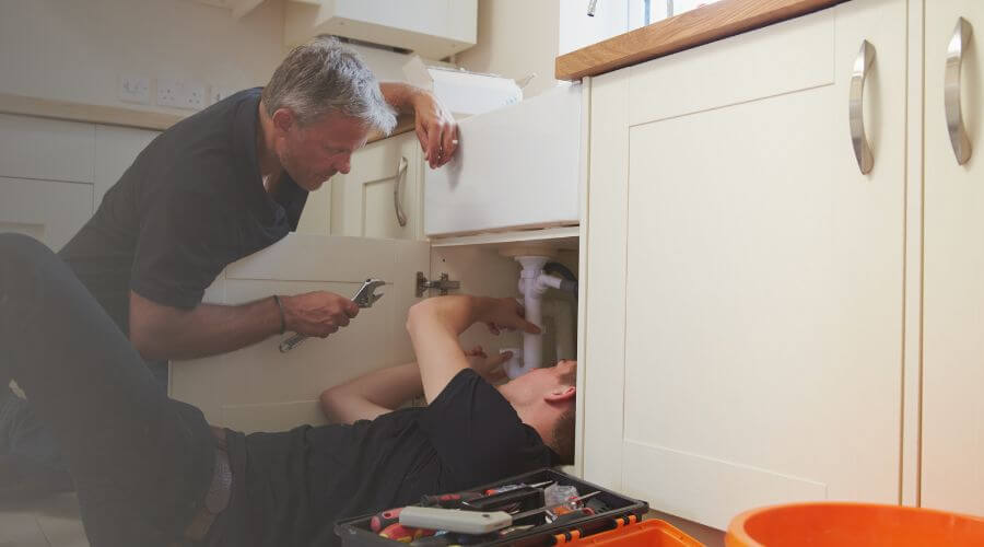 Professional burst pipe repair services in Quanah, TX
